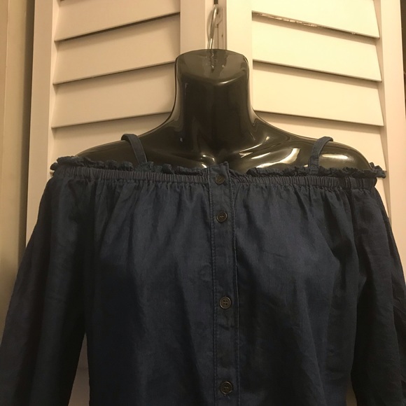 🌺. Blouse🌺 - Picture 3 of 8